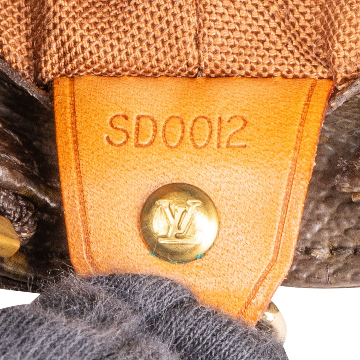 Louis Vuitton Monogram Canvas Cabas Mezzo Shoulder Bag