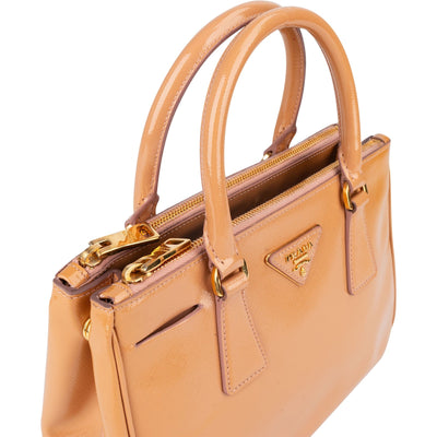 Prada Saffiano Vernice Galleria Handbag