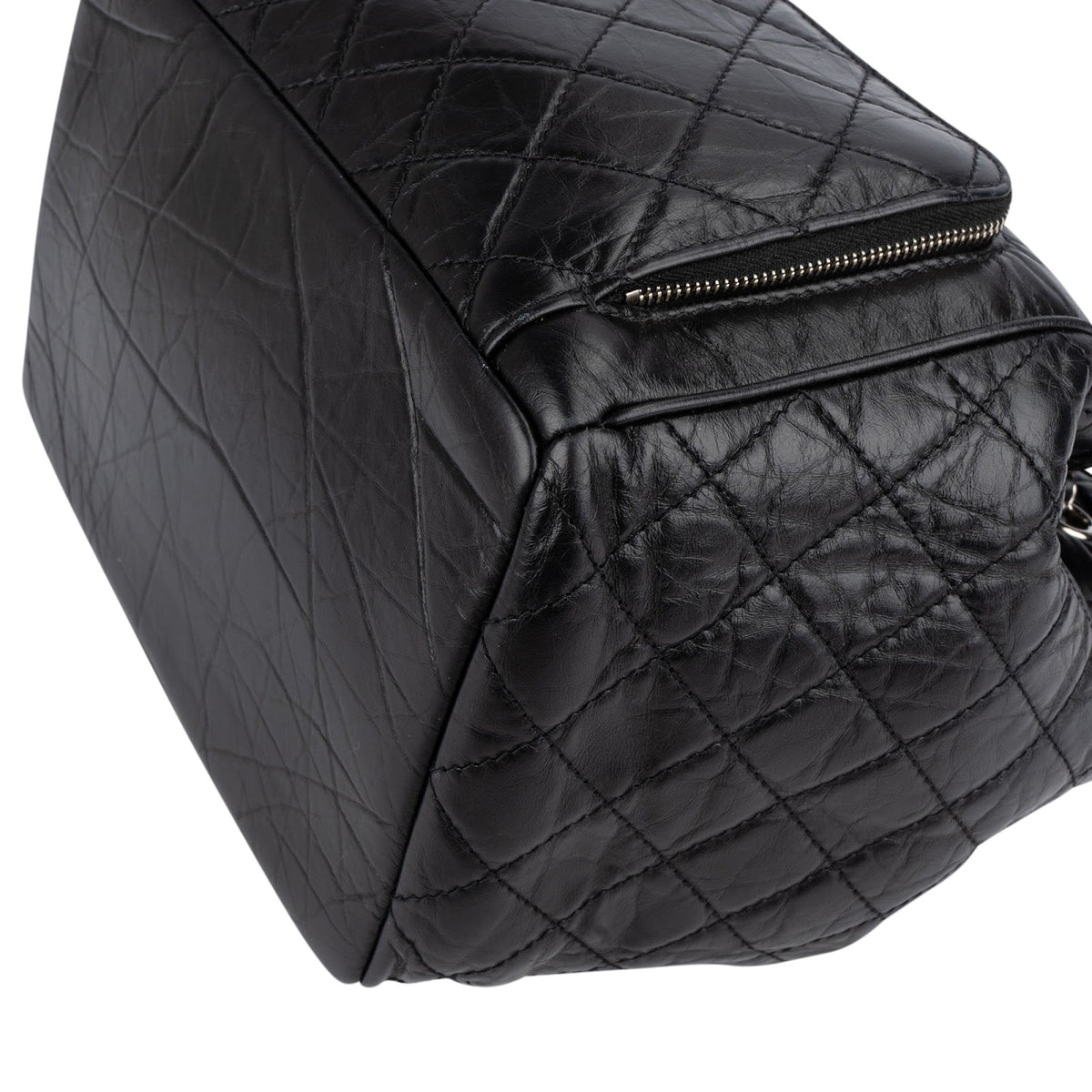 Chanel Quilted Calfskin CC Chain Drawstring Bucket Shoulder Bag