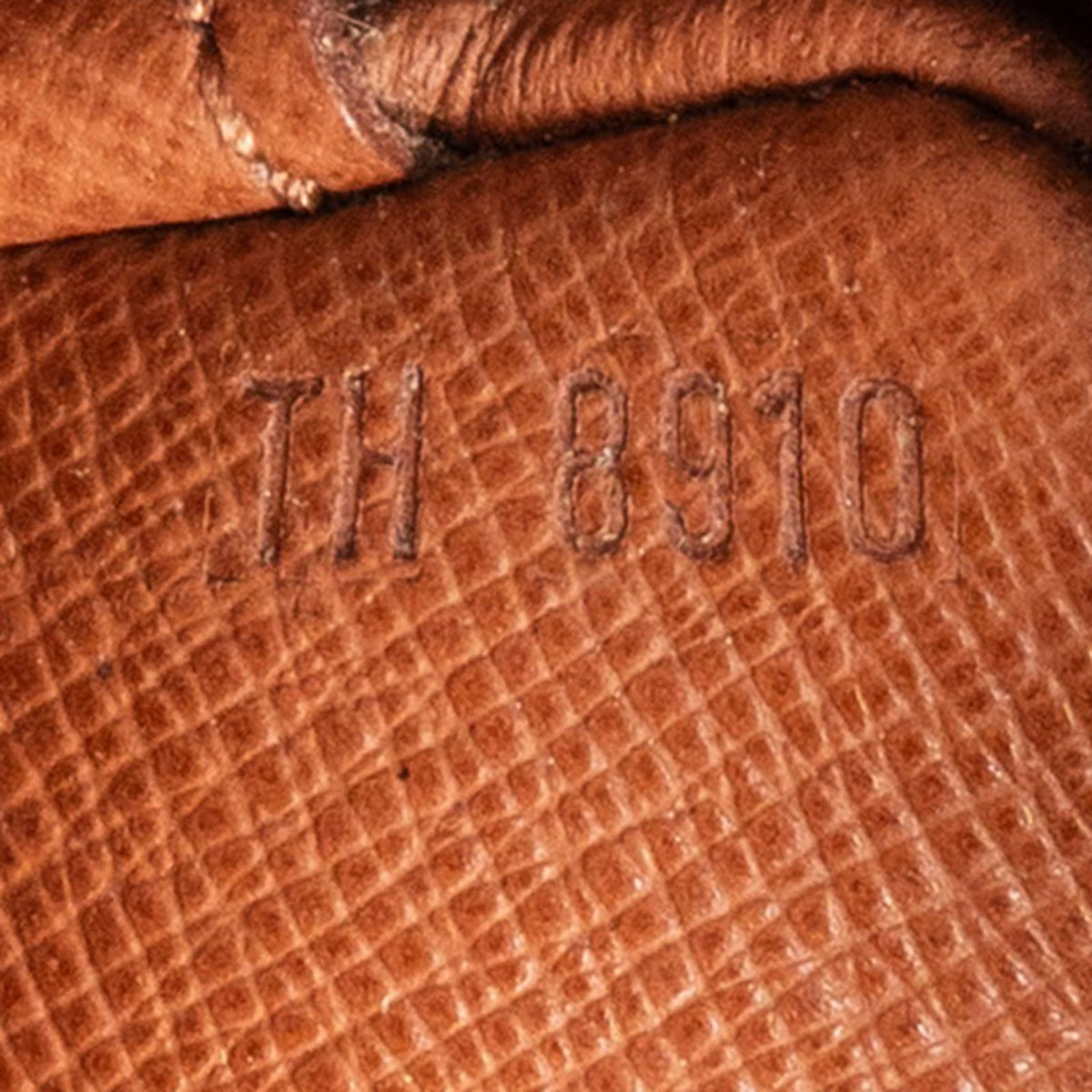 Louis Vuitton Monogram Canvas Chantilly MM Crossbody Bag