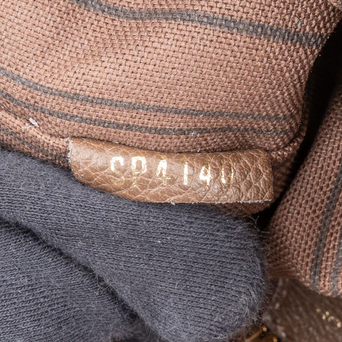 Louis Vuitton Lumineuse MM aus Monogram Empreinte Leder – Ansicht 10