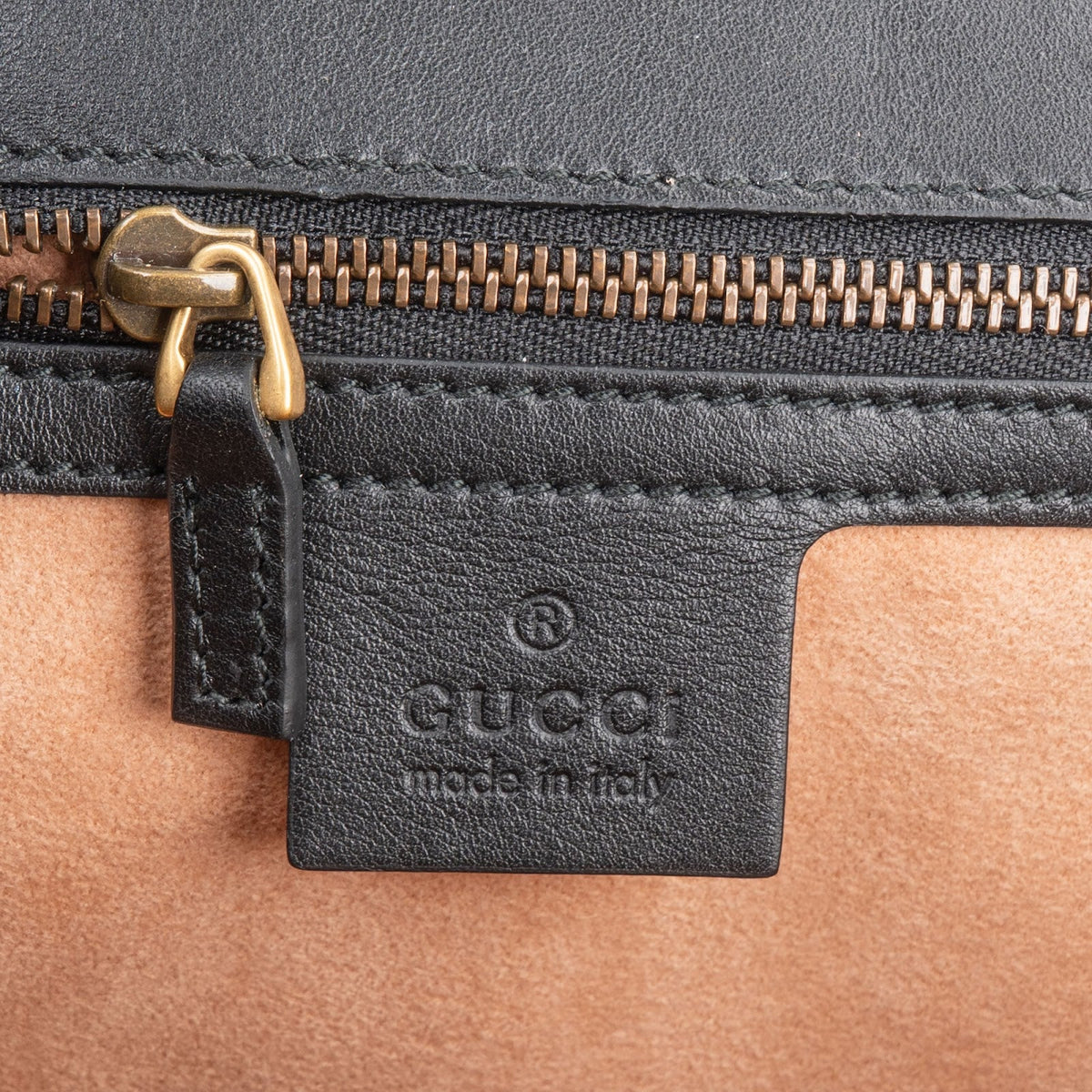 Gucci Queen Margaret Top Handle aus mehrfarbigem gestepptem Leder – Ansicht 11
