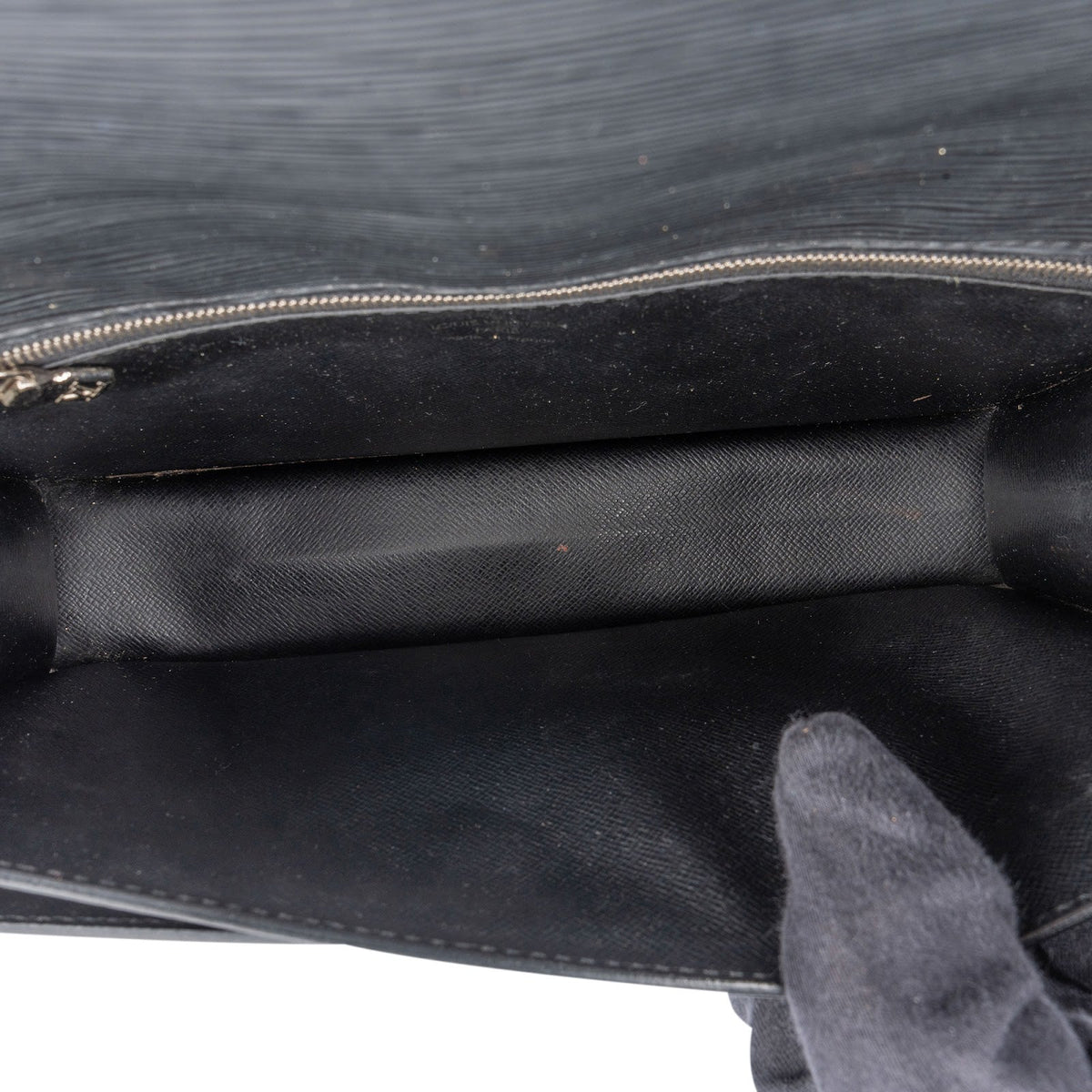Louis Vuitton Pochette Dragonne Epi Schwarz, Bild 8 von 11