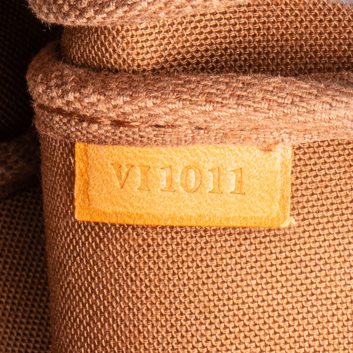 Louis Vuitton Monogram Canvas Pochette Accessoires Handbag