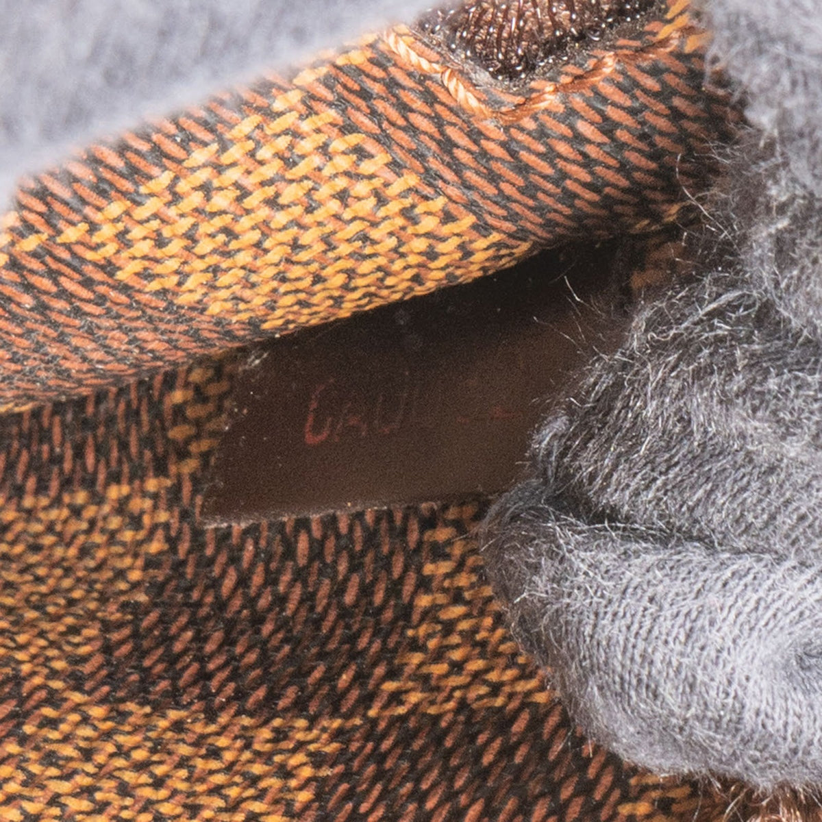 Louis Vuitton Geronimos aus Damier Ebene Canvas – Ansicht 8