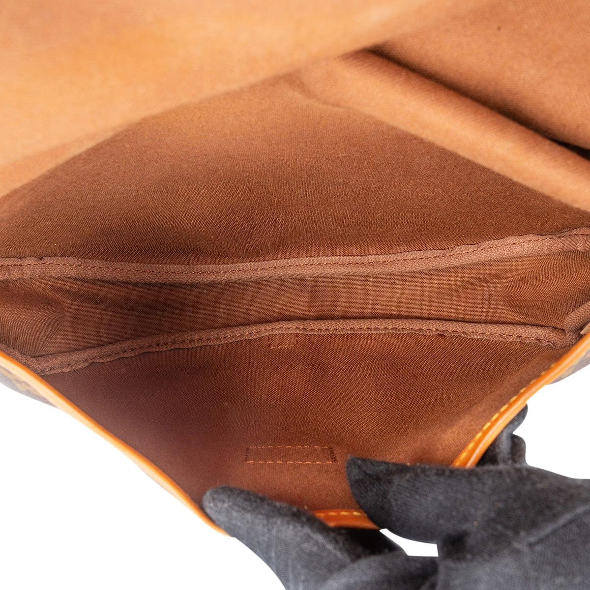 Louis Vuitton Monogram Canvas Saumur 30 Crossbody Bag