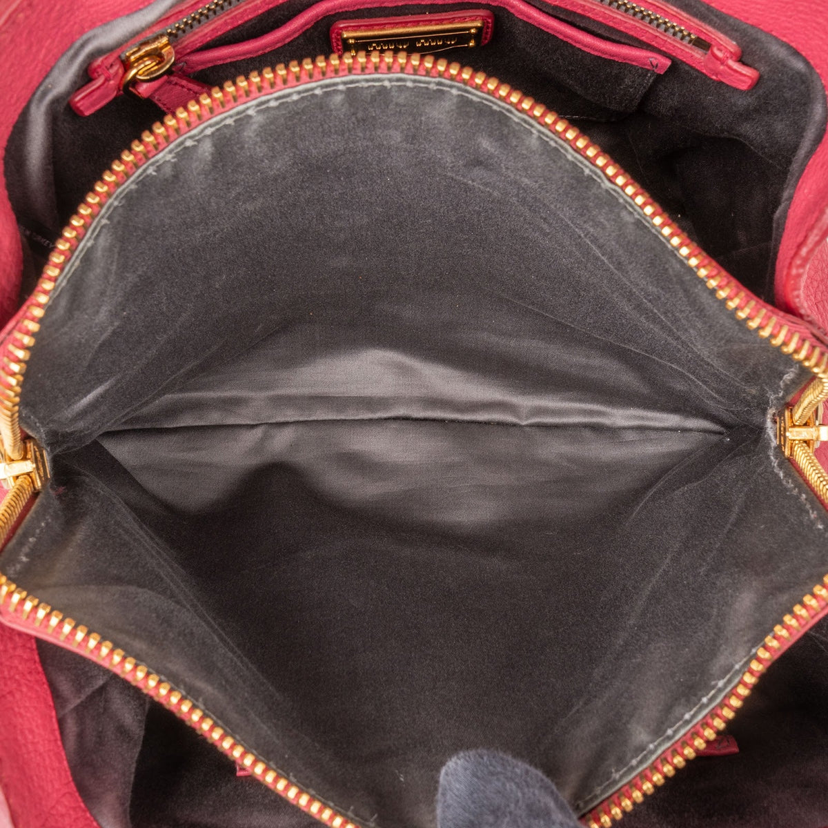 Miu Miu Tote aus rosa genarbtem Vitello-Leder – Ansicht 9