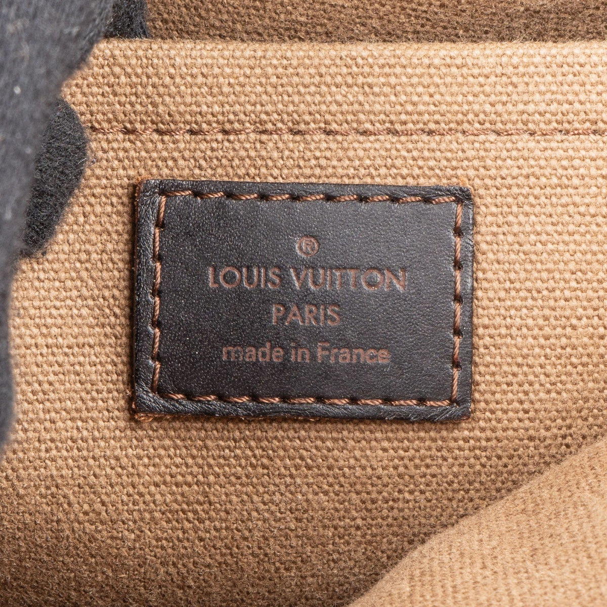 Louis Vuitton Omaha Messenger aus Utah-Leder – Ansicht 9