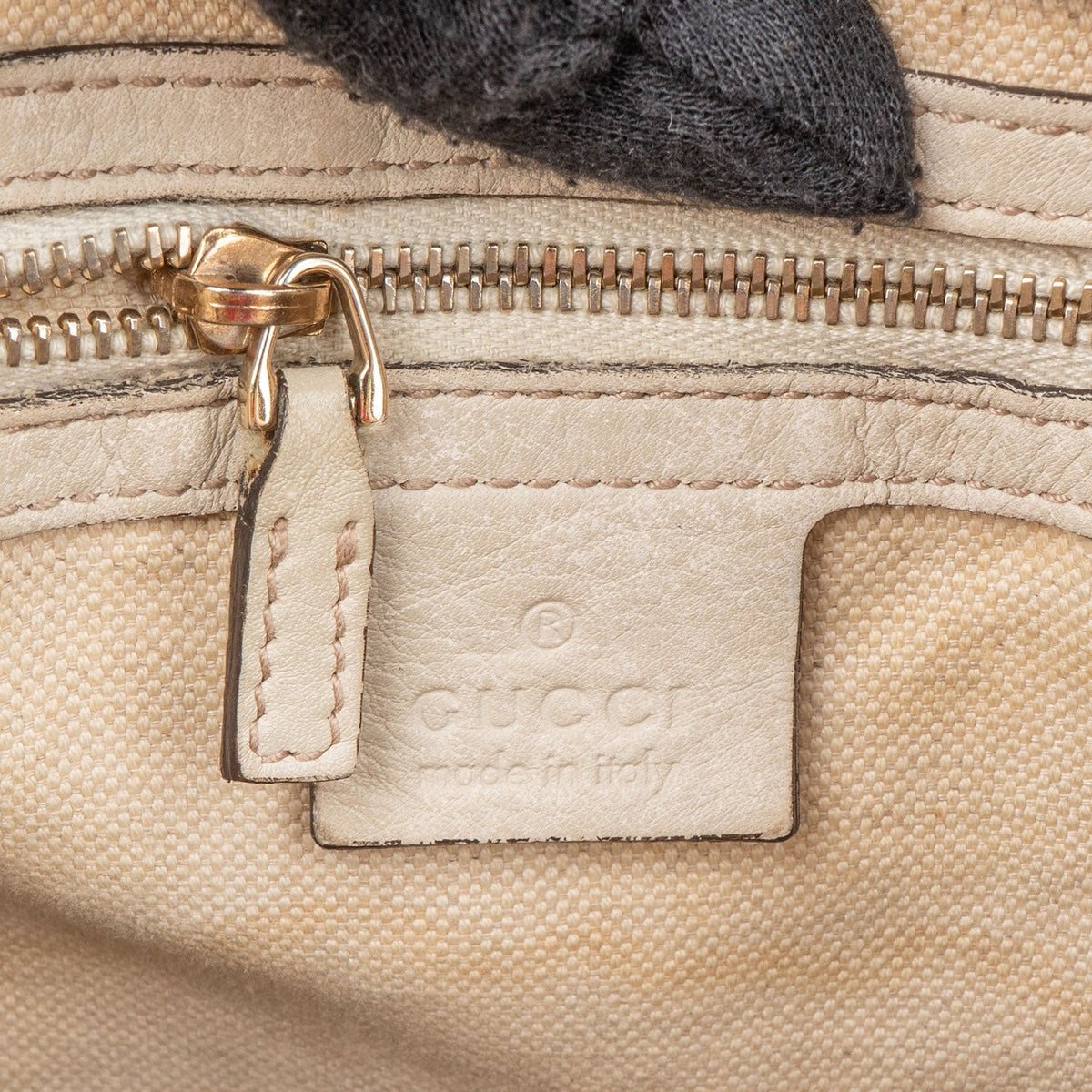 Gucci Lovely Heart Hobo aus Guccissima-Leder – Ansicht 9