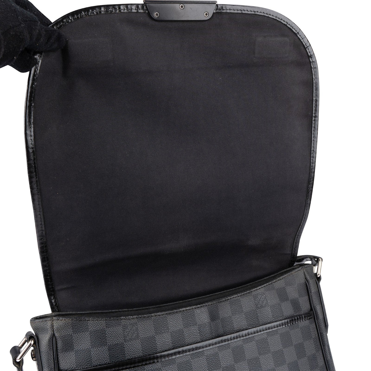 Louis Vuitton Daniel MM Messenger aus Damier Graphite Canvas – Ansicht 8