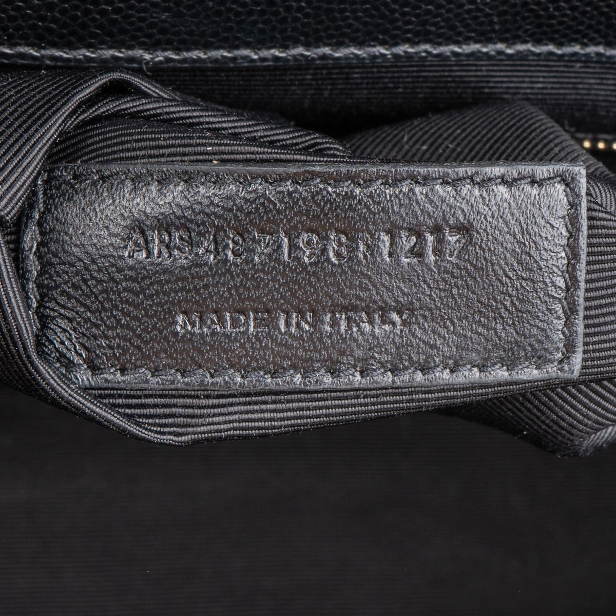 Saint Laurent Grain Ee Poudre Large Envelope Crossbody Bag