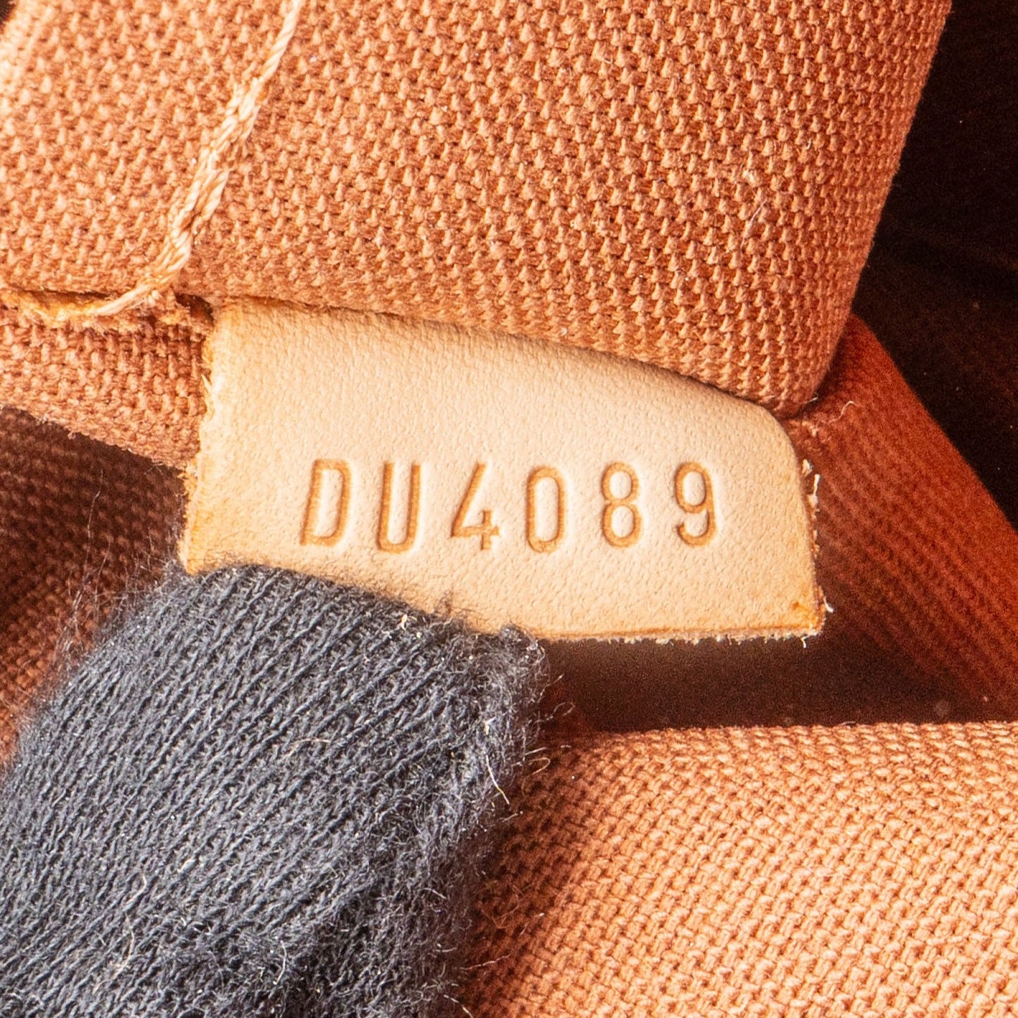 Louis Vuitton Monogram Canvas Thames GM Shoulder Bag