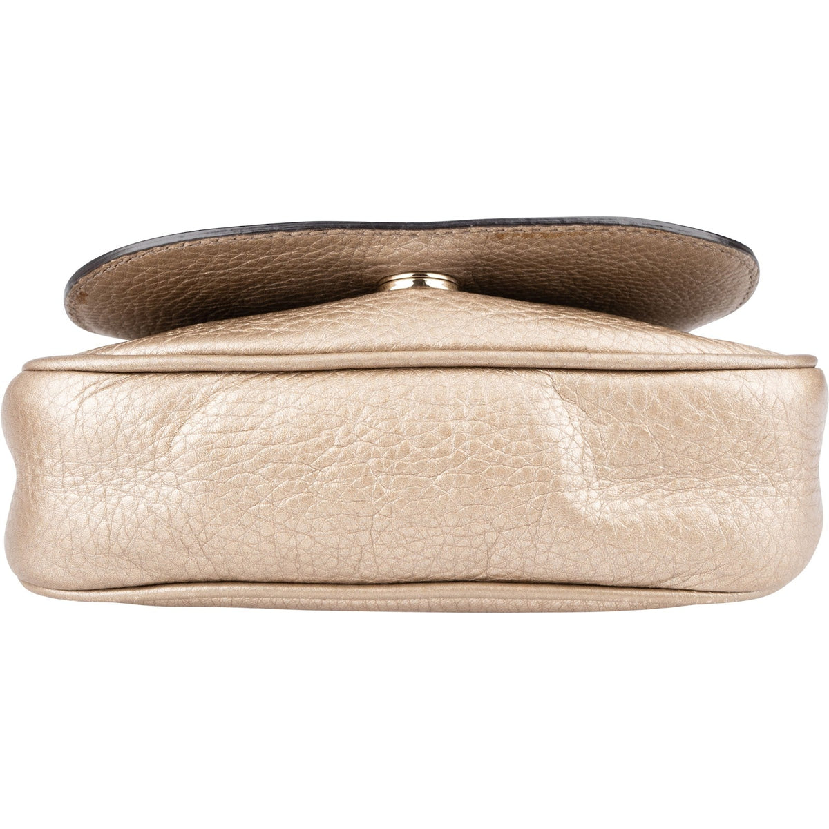 Gucci Soho Mini Saddle aus genarbtem Metallic-Leder – Ansicht 6