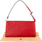 Louis Vuitton Pochette Accessoires aus rotem Epi-Leder – Ansicht 2
