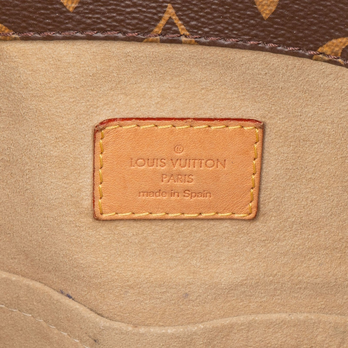 Louis Vuitton Monogram Canvas NM Artsy MM Shoulder Bag