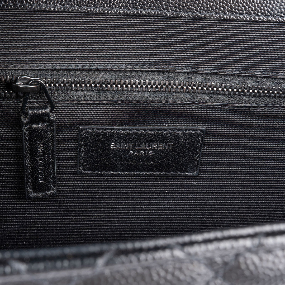 Saint Laurent Grain De Poudre Leather Large Envelope Crossbody Bag