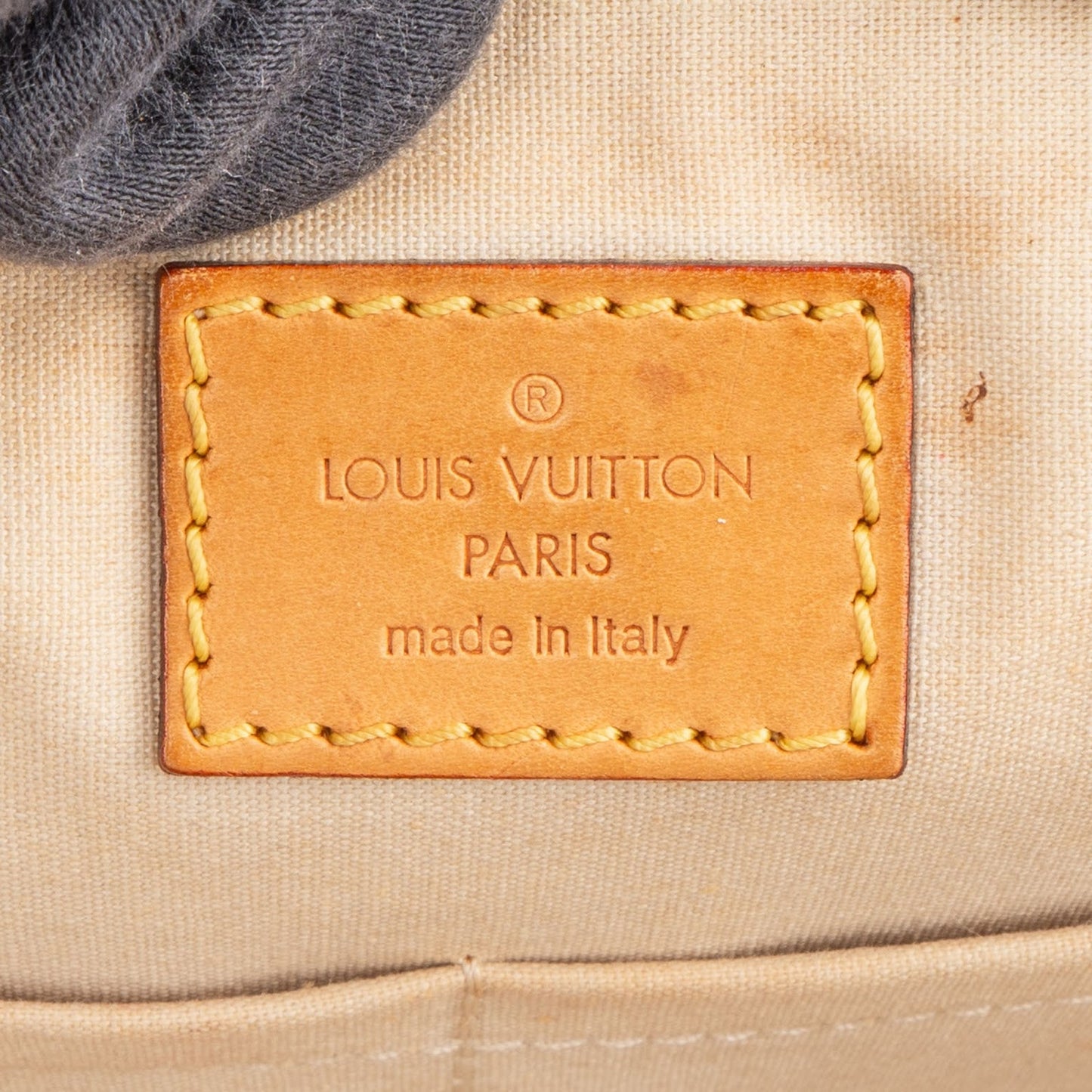 Louis Vuitton Monogram Vernis Leather Sherwood GM Handbag