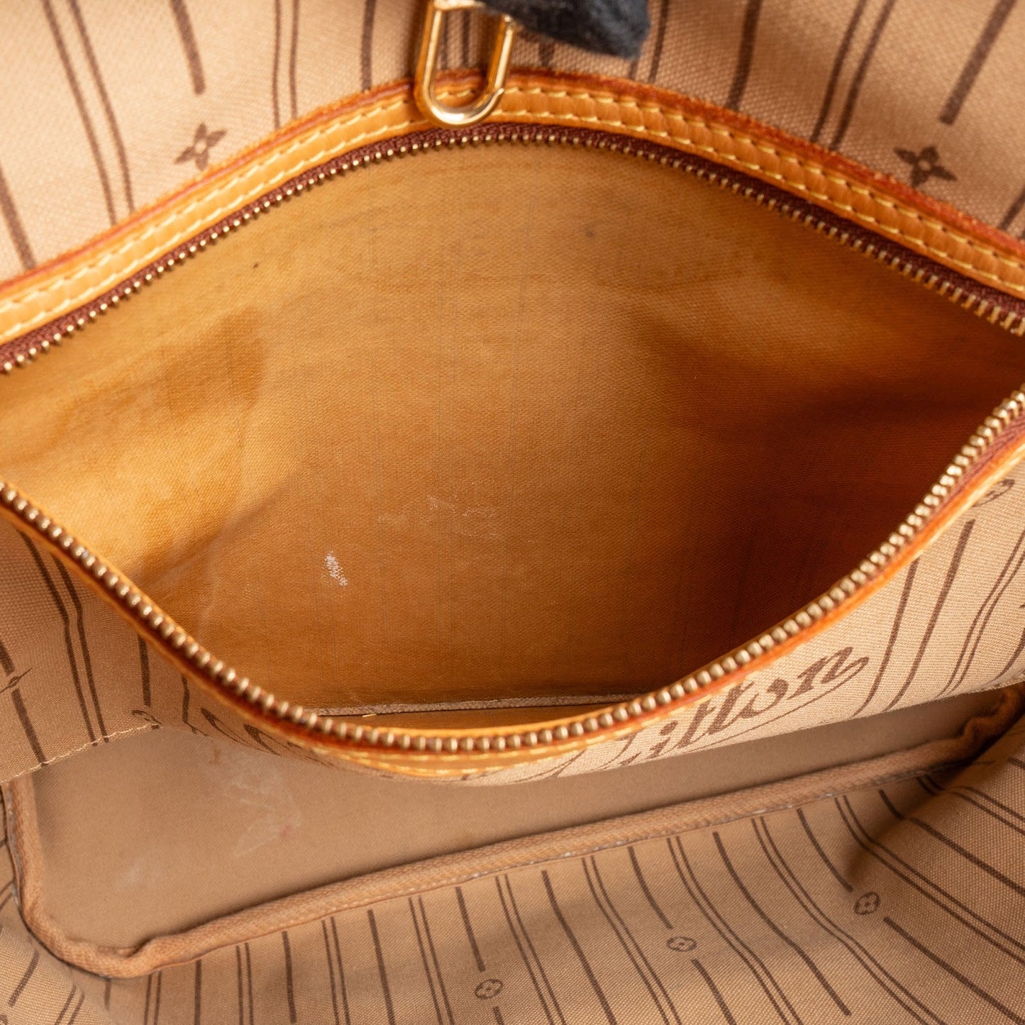 Louis Vuitton Monogram Canvas Neverfull MM Shoulder Bag