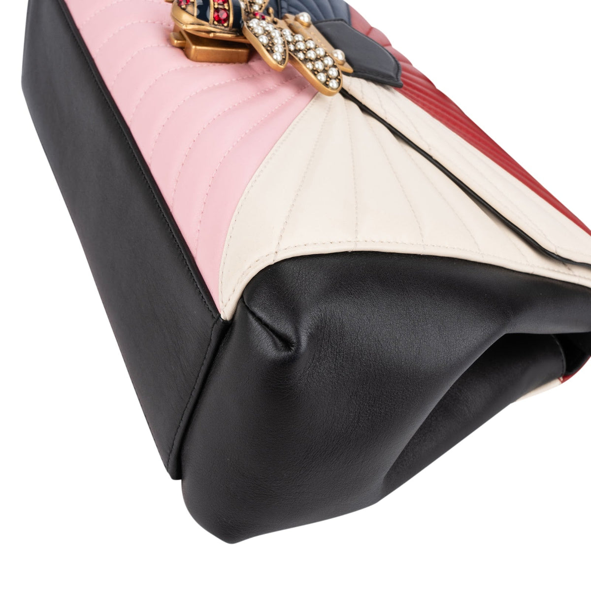 Gucci Queen Margaret Top Handle aus mehrfarbigem gestepptem Leder – Ansicht 9