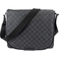 Louis Vuitton Daniel MM Messenger aus Damier Graphite Canvas – Vorderansicht