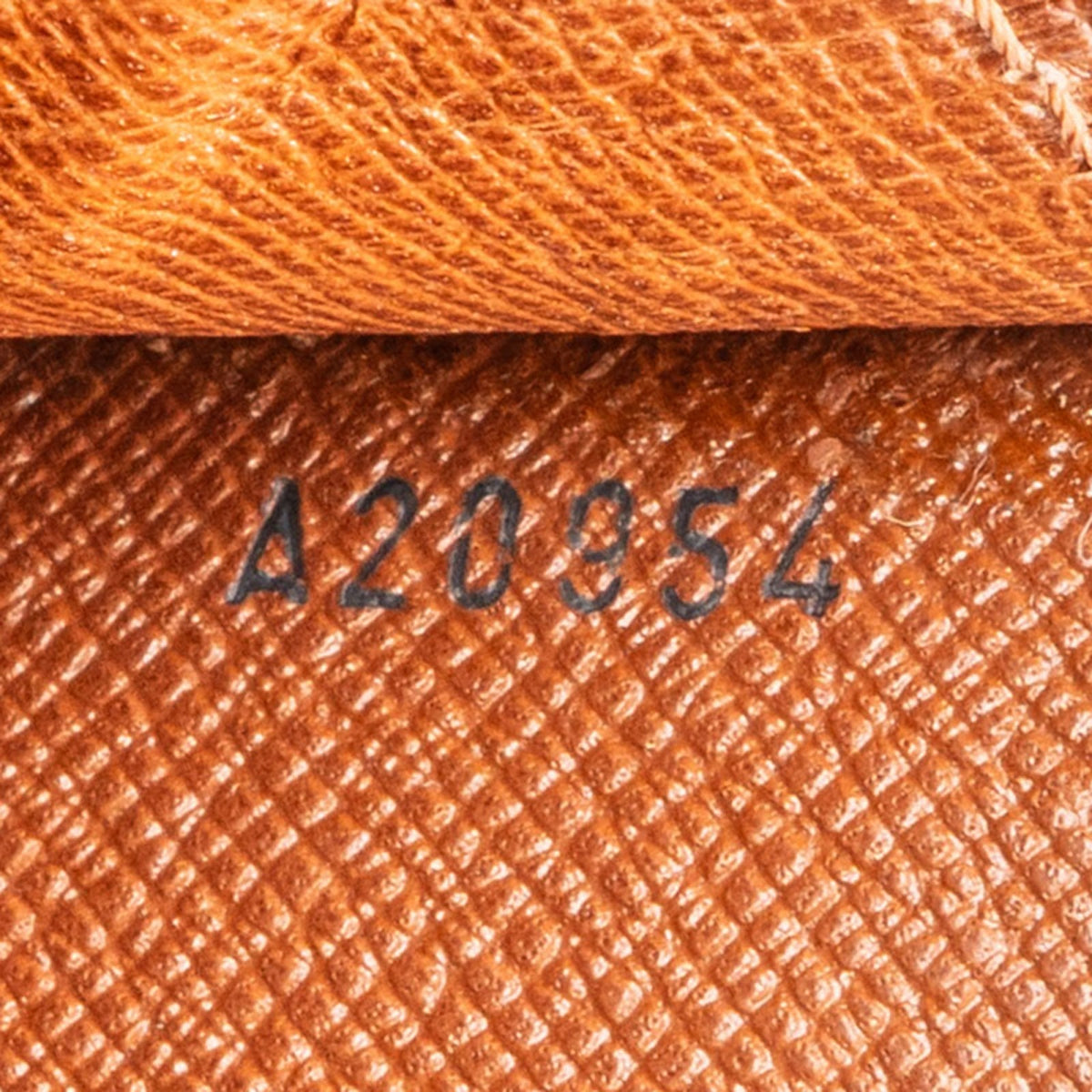 Louis Vuitton Concord aus Monogram Canvas – Ansicht 14