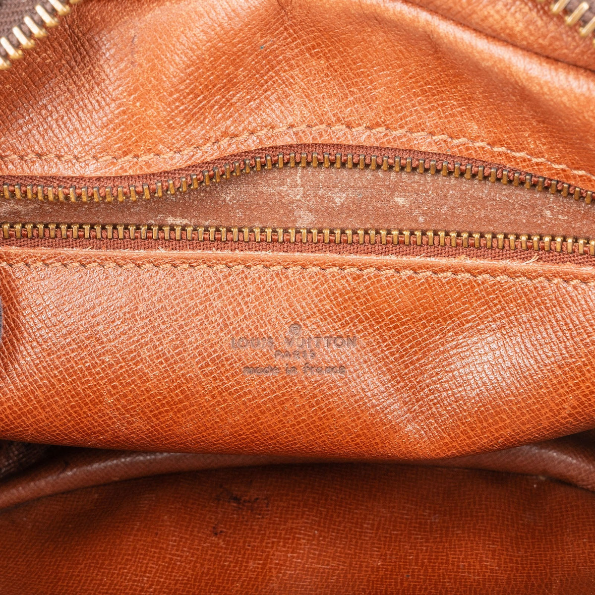 Louis Vuitton Jeune Fille PM aus Monogram Canvas – Ansicht 9