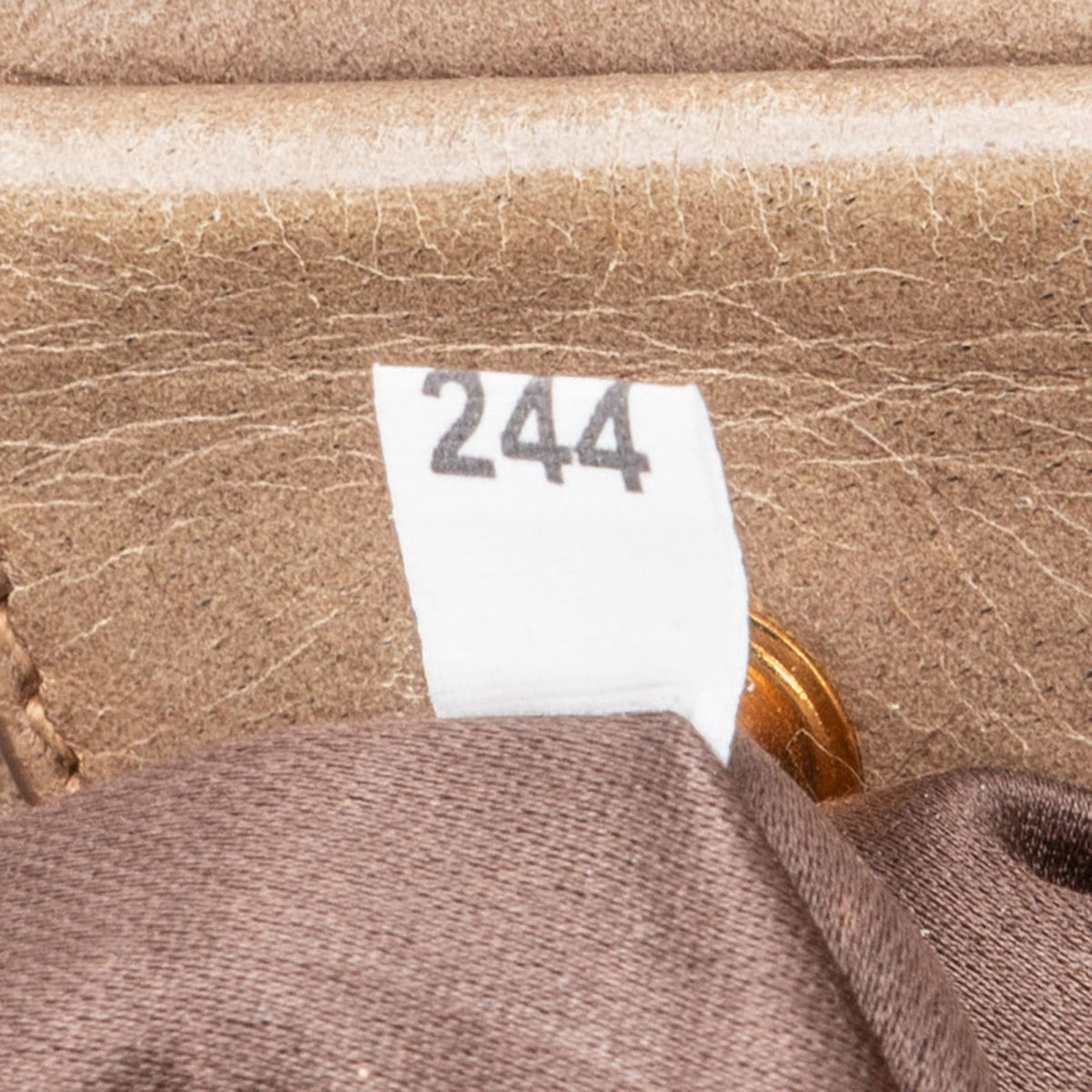 Miu Miu Tasche aus Vitello-Lux-Leder – Ansicht 13