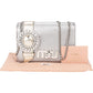 Miu Miu Cromo Flap aus silbernem Leder – Ansicht 2