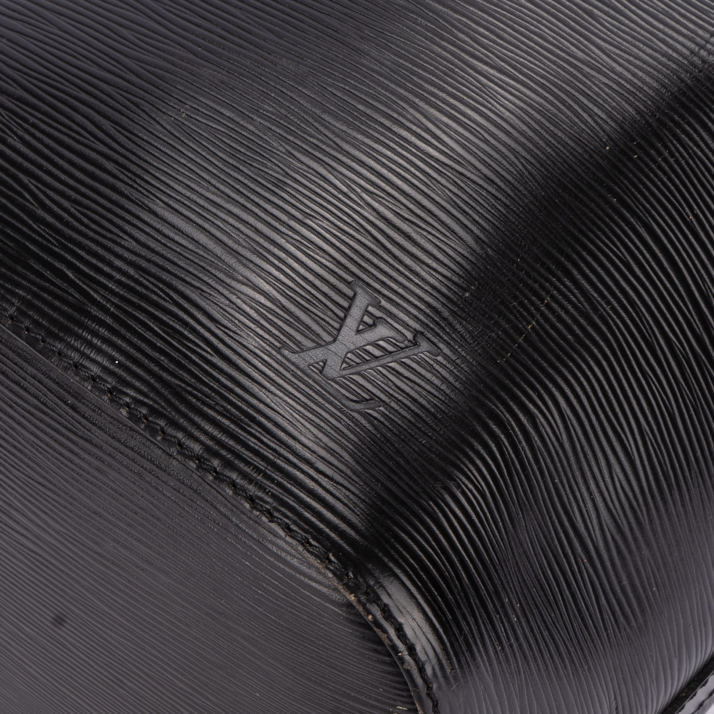 Louis Vuitton Noir Epi Leather Sac Noe Petit