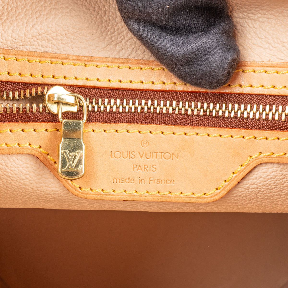 Louis Vuitton Canvas Monogram Bucket Bag GM Shoulder Bag