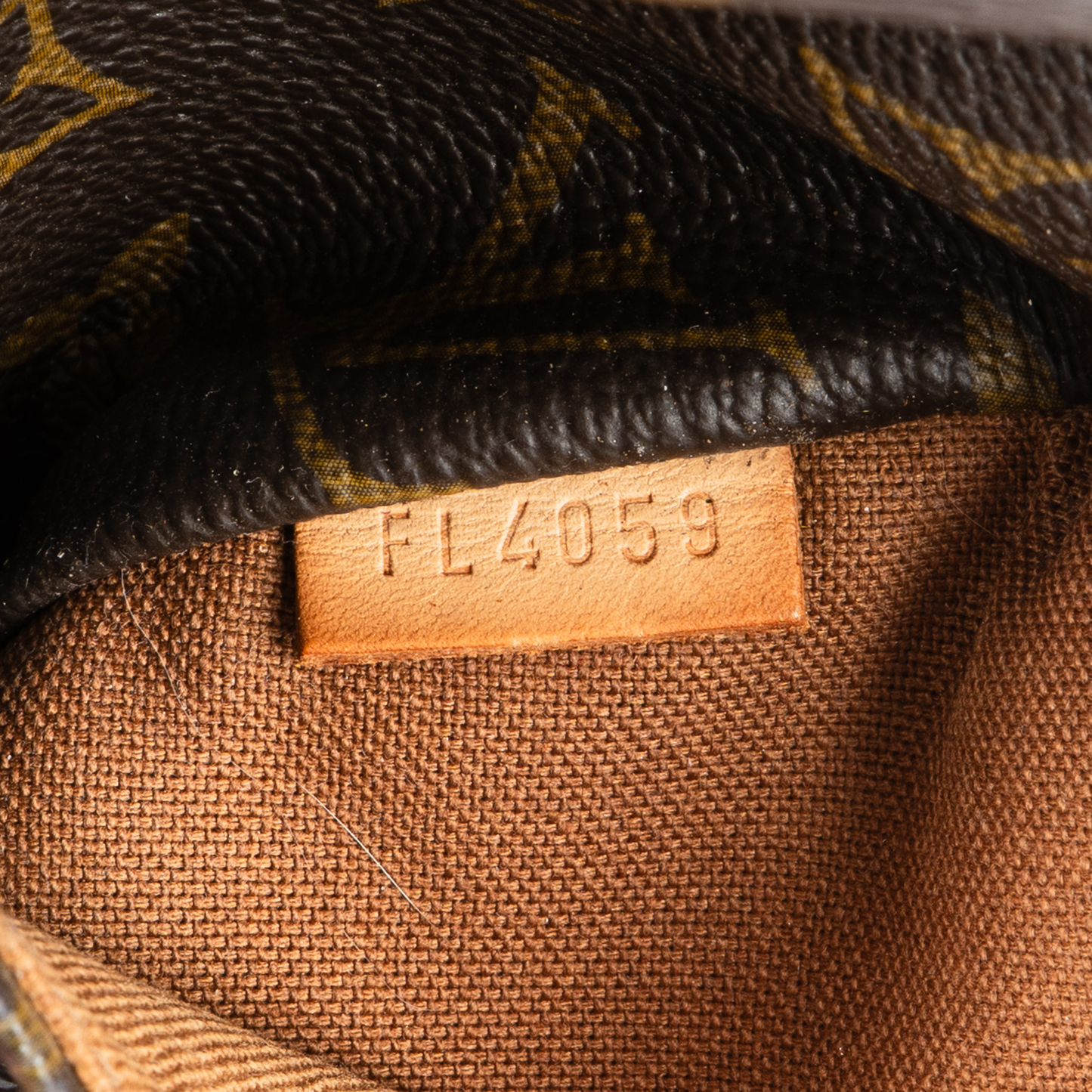 Louis Vuitton Canvas Monogram Totally Shoulder Bag