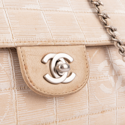 Chanel Travel Line East West Single Flap Schultertasche