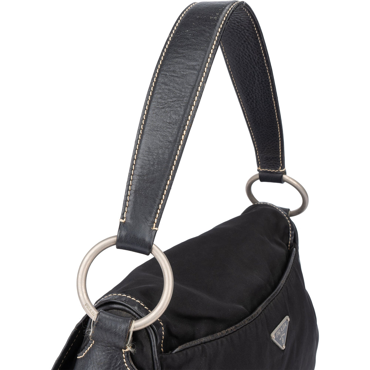 Prada Triangle aus schwarzem Nylon – Ansicht 2