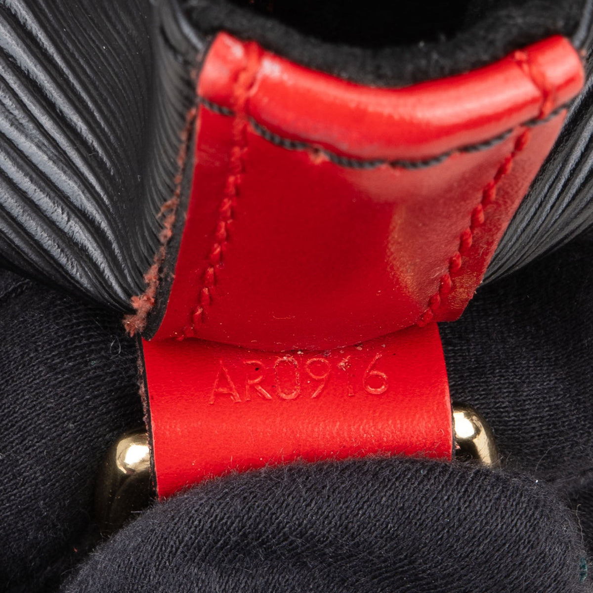 Louis Vuitton Bicolor Epi Leather Sac Noe Grande Shoulder Bag