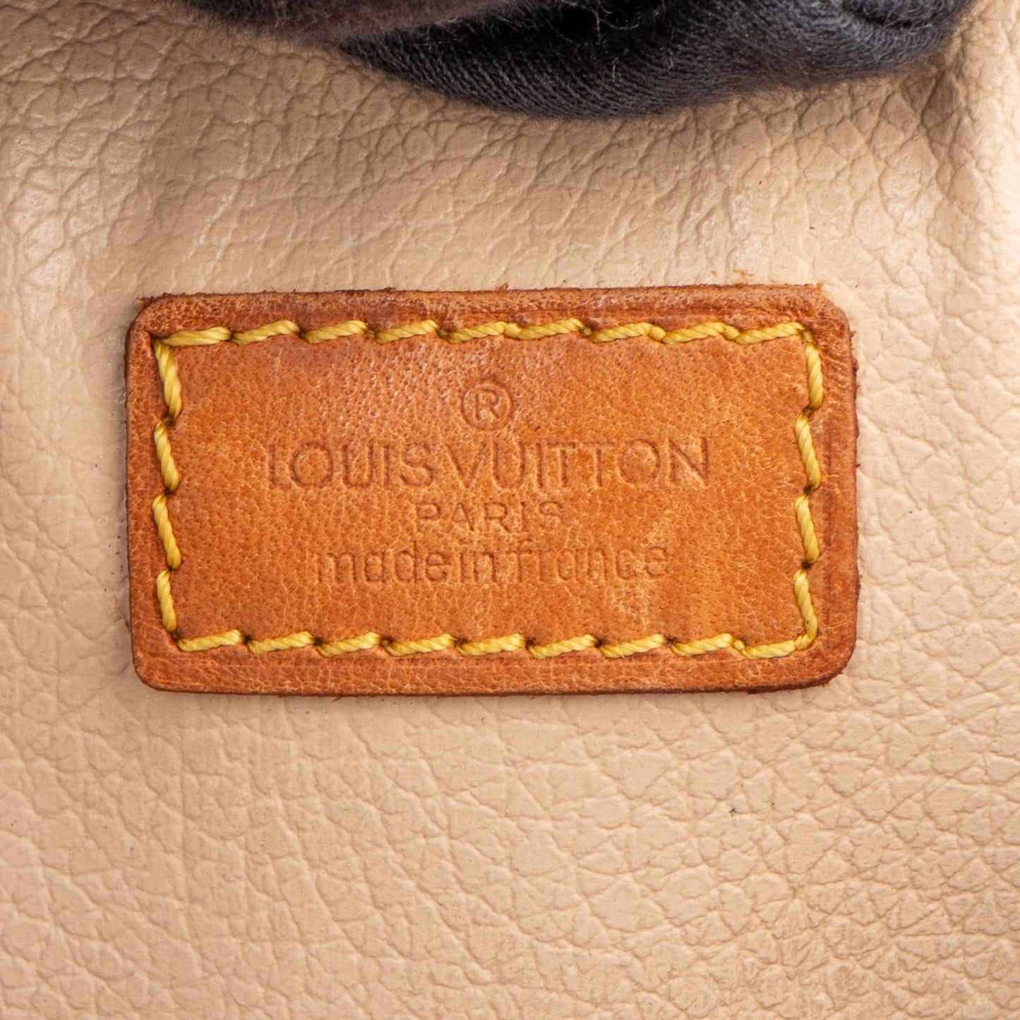 Louis Vuitton Canvas Monogram Sac Plat Handbag