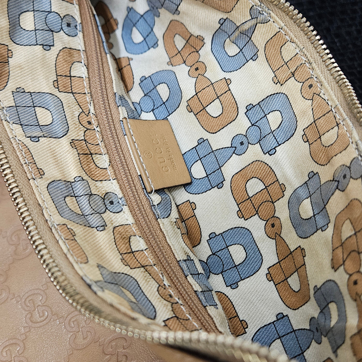 Gucci Guccissima Leather Abbey D-Ring Hobo Shoulder Bag