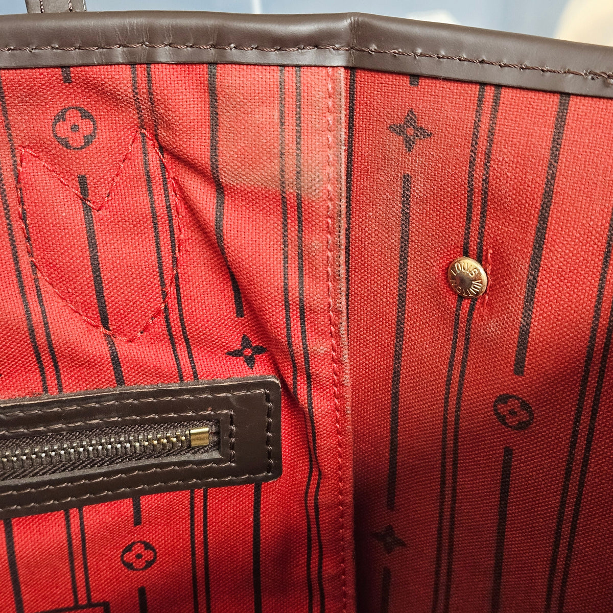 Louis Vuitton Neverfull MM aus Damier Ebene Canvas – Ansicht 13