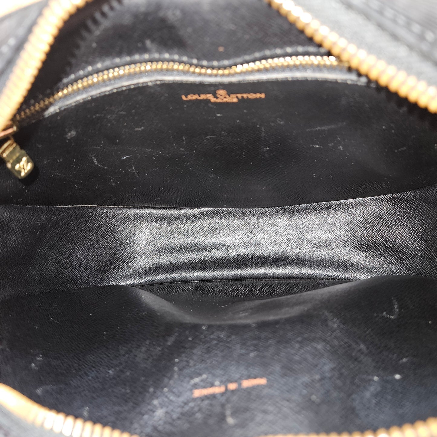 Louis Vuitton Noir Epi Leather Jeune Fille MM Crossbody Bag