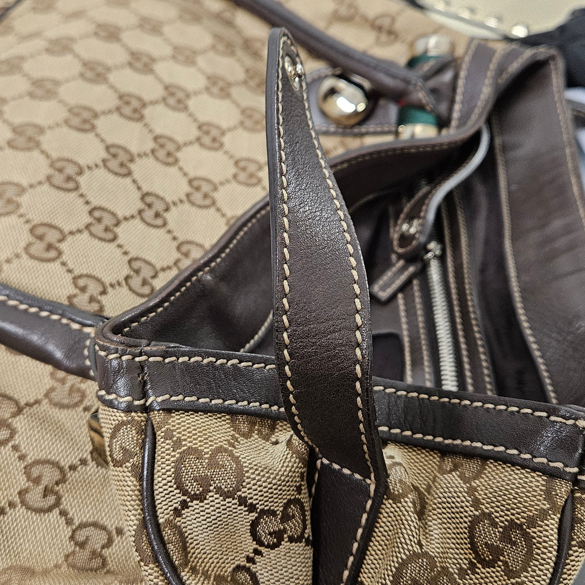 Gucci Monogram GG Canvas Abbey D-Ring Tote Shoulder Bag